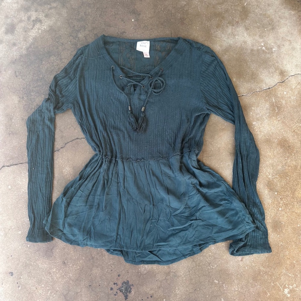 Knox Rose Peasant Top Womens Medium Green Excellent Lace Boho Tassel Long Sleeve